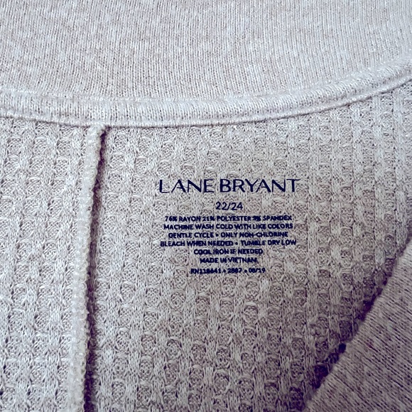Lane Bryant Waffle Knit Tunic Top - 22/24 - Picture 2 of 3